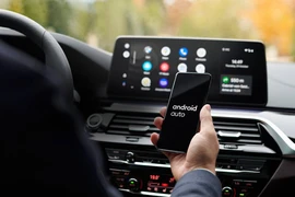 53% người dùng thừa nhận sử dụng smartphone khi đang lái xe