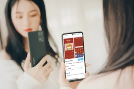 Cách mang giao diện Tết lên smartphone cực dễ