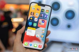 iPhone 13 series màu xanh lá chính thức có mặt tại Việt Nam