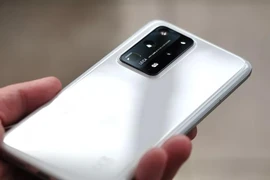 Huawei nói gì sau khi bị Canada cấm?