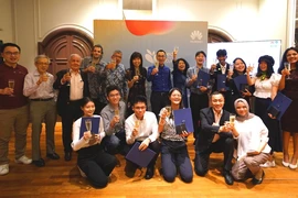 Sinh viên Việt Nam chiến thắng cuộc thi Tech4Good 