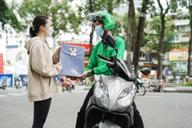 Nhiều ưu đãi hấp dẫn khi đặt đồ ăn trực tuyến 