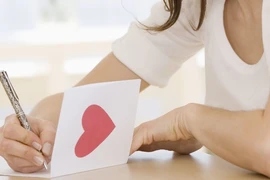 Tin công nghệ 13-2: Sử dụng ChatGPT để viết thư tình dịp Valentine