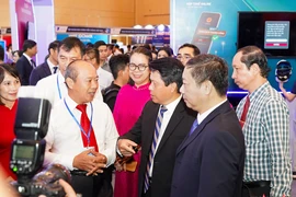 Nhiều giải pháp thúc đẩy dịch vụ công trực tuyến TP.HCM 