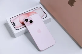 iPhone 15 series giảm giá mạnh cuối tháng 8-2024