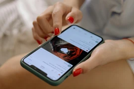 Mạng xã hội và những cạm bẫy vô hình đe dọa giới trẻ 