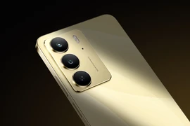 3 mẫu smartphone giá rẻ có khả năng chống nước 