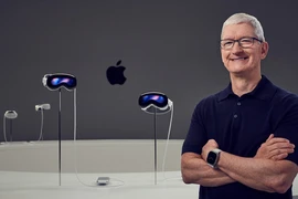Mặc dù Apple có một năm không mấy tốt đẹp, CEO Tim Cook vẫn được tăng lương