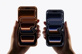 Tin công nghệ 7-12: Intel có thể sản xuất cho iPhone trong tương lai? 