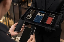 Tin công nghệ 16-5: Cách đổi iPhone, Samsung lấy Vertu