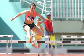 Nguyễn Thị Huyền đoạt HCV châu Á, phá kỷ lục SEA Games