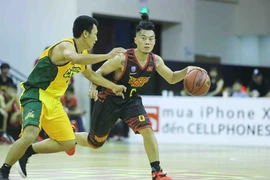 Saigon Heat mất ngôi sau thất bại trên sân nhà