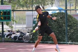 Lý Hoàng Nam khai xuân toàn thắng