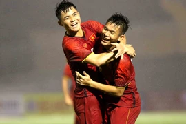 Việt Nam ‘bẻ nanh’ cọp con Malaysia