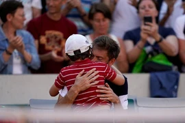 Khoảnh khắc gây xúc động nhất Roland Garros 2019