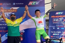 'Thần núi' lập kỷ lục với cú ăn 3 ngoạn mục