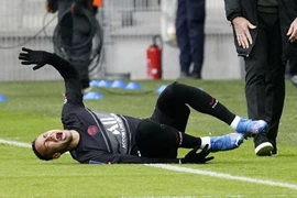 PSG gặp tổn thất với chấn thương của Neymar