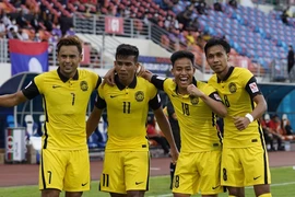 Đội á quân tá hỏa vì ‘vua phá lưới’ chung phòng với cầu thủ nhiễm COVID-19