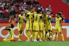 Malaysia học cách bóng đá Việt Nam trả lương thầy Park