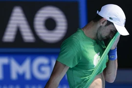 Thua kiện, ĐKVĐ Djokovic tuyên bố bỏ Úc mở rộng