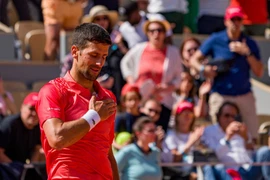 Djokovic khuấy động tranh cãi tại Pháp mở rộng