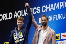 “Ngư lôi Pháp” xô đổ kỷ lục tồn tại 15 năm của Michael Phelps