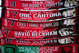David Beckham cùng hàng loạt sao bóng đá tưởng nhớ Sir Bobby Charlton