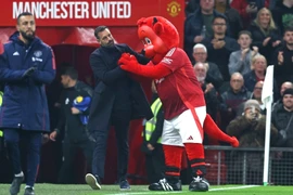 Huấn luyện viên tạm quyền Man United khát khao gắn bó với CLB