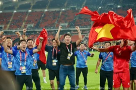Clip HLV Kim Sang Sik nhảy hip-hop mừng Việt Nam vô địch AFF Cup 2024