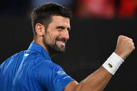 Djokovic xô đổ kỷ lục của Federer