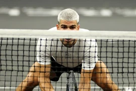Tay vợt số 1 thế giới Alcaraz đối đầu Taylor Fritz ở trận đánh đôi