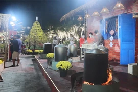 Video: Hội hoa xuân nhộn nhịp những ngày cận Tết Nguyên đán