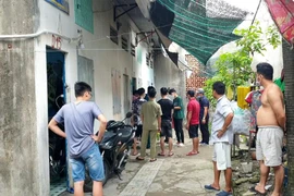 Video: Qua nhà trọ rủ đi chơi lễ thì phát hiện bạn treo cổ chết