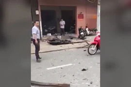 Clip: Hiện trường vụ nổ tại Công an phường 12, quận Tân Bình