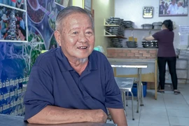 Nhà báo Nam Đồng mang nụ cười đến với người nghèo