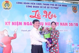 Tưng bừng Lễ hội kỷ niệm ngày Phụ nữ Việt Nam
