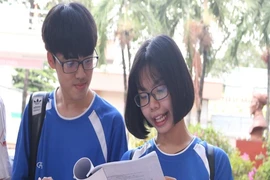 Thí sinh hớn hở vì đề thi Ngoại ngữ dễ 