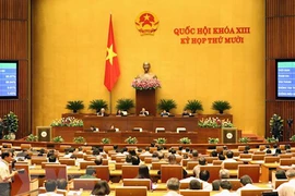 Bộ trưởng Bộ TT&TT trả lời chất vấn