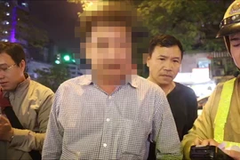 Vi phạm nồng độ cồn, cầu cứu 'người thân' vẫn bị CSGT từ chối