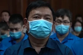 Video: Hình ảnh đầu tiên của ông Đinh La Thăng tại tòa
