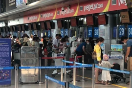 Video: Sân bay Đà Nẵng tấp nập du khách dịp lễ 2-9