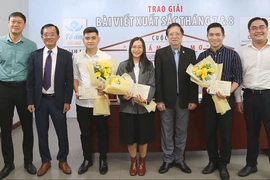 Video: Trao giải bài viết xuất sắc tháng 7, 8 của cuộc thi 'Tổ ấm tôi mơ'
