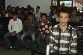 Sau đá gà người “đá” nhau, kẻ thương tích người vào tù