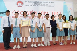Bất ngờ từ 'Hạnh phúc màu cam' và 'Chuyện trách nhiệm'