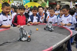 Học sinh tiểu học học không quá 7 tiết/ngày