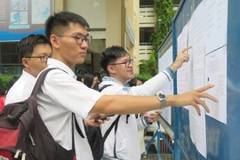 TP.HCM: Quét xong trắc nghiệm, hơn 700 bài Văn đạt từ 8 điểm