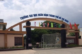 Nhân sự mới Trường Đại học Ngân hàng TP.HCM 