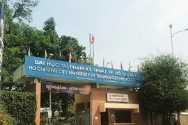 Một trường đại học ở TP.HCM cho sinh viên học online đến 23-5