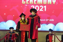 Thành tích 'khủng' của những thủ khoa Trường ĐH Quốc tế trong lễ tốt nghiệp