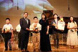 3 gương mặt trẻ giành giải thưởng khủng nhất cuộc thi piano